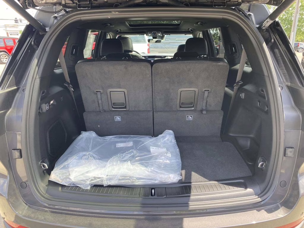 2026 Baltic Gray Metallic Clearcoat Jeep Grand Cherokee L Limited RWD SUV