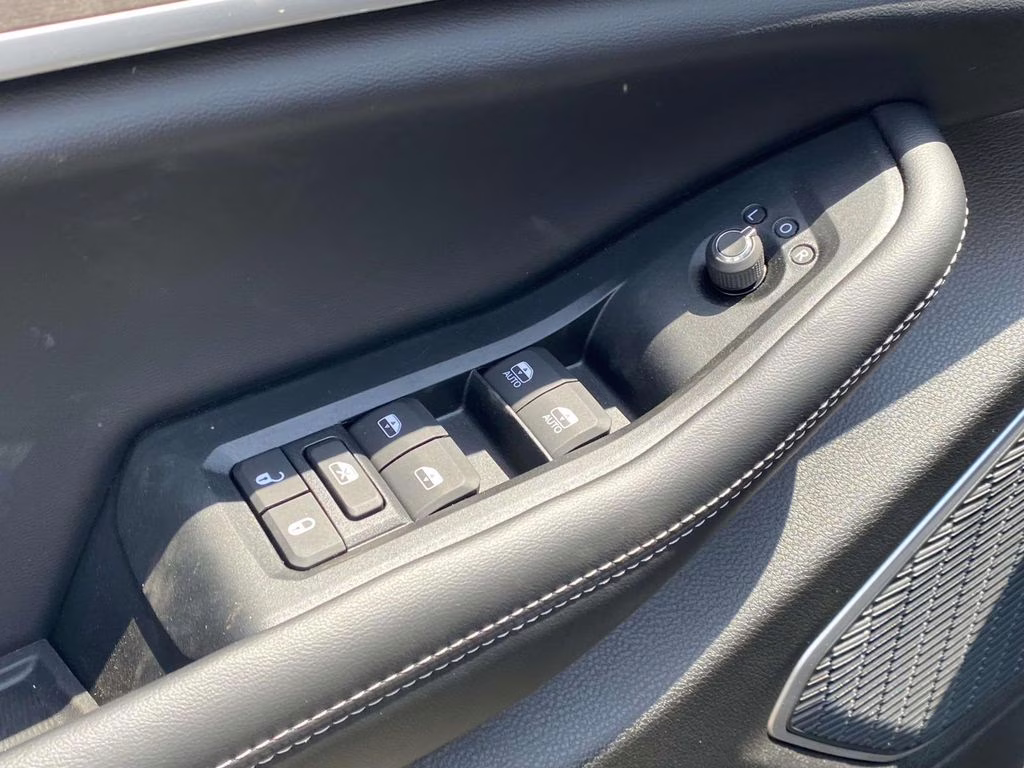 2026 Diamond Black Crystal Pearlcoat Jeep Grand Cherokee L Limited RWD SUV