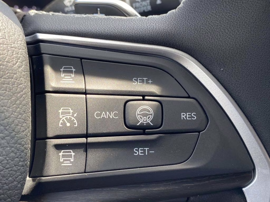 2026 Diamond Black Crystal Pearlcoat Jeep Grand Cherokee L Limited RWD SUV