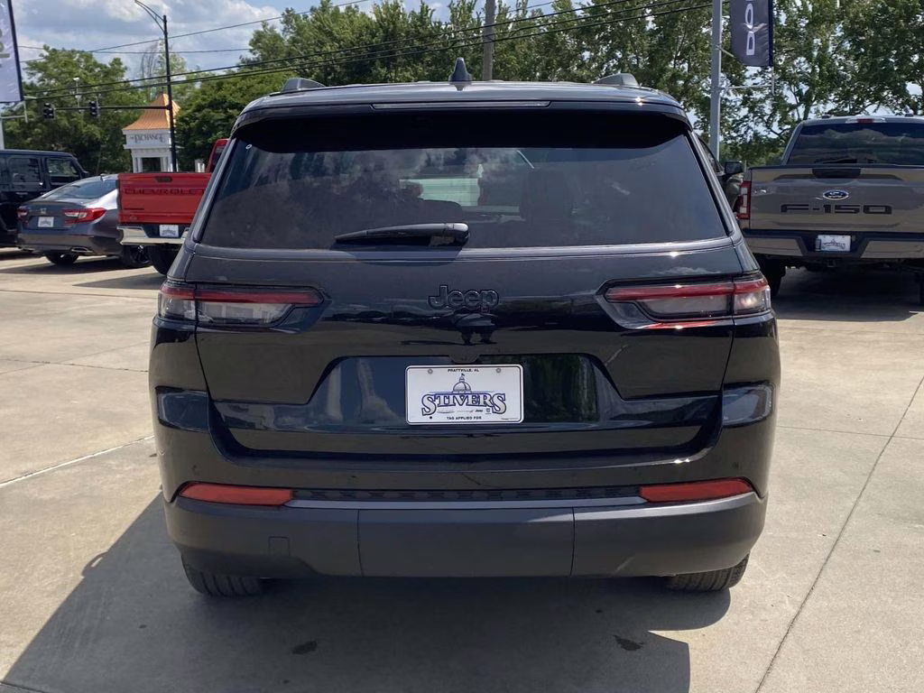 2026 Diamond Black Crystal Pearlcoat Jeep Grand Cherokee L Limited RWD SUV