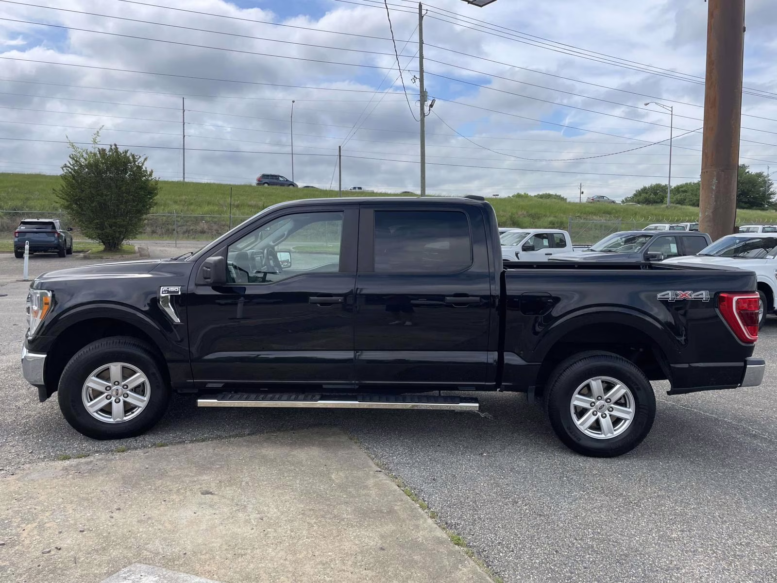 2021 Agate Black Metallic Ford F-150 XLT 4X4 Truck