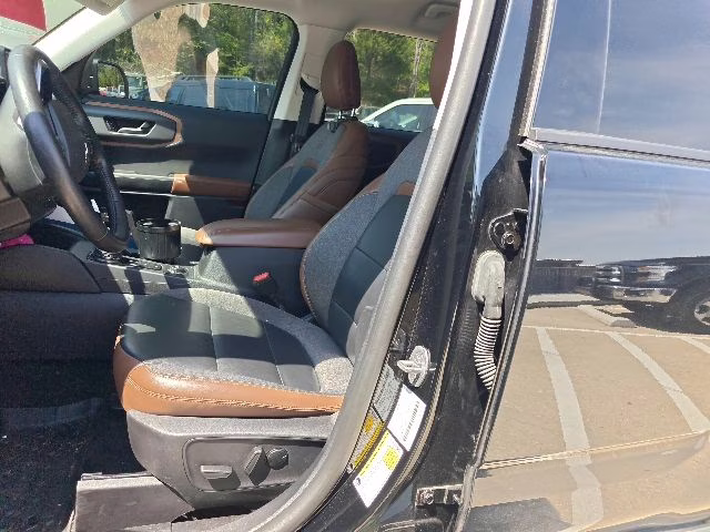 2022 Shadow Black Ford Bronco Sport Outer Banks 4X4 SUV