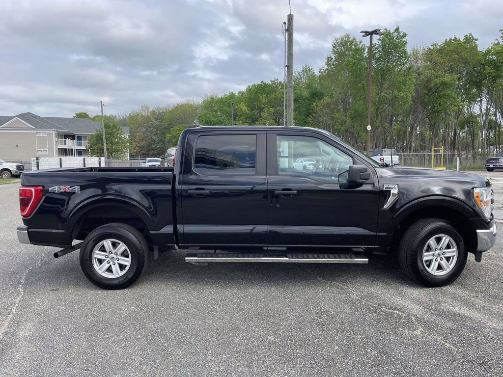 2021 Agate Black Metallic Ford F-150 XLT 4X4 Truck