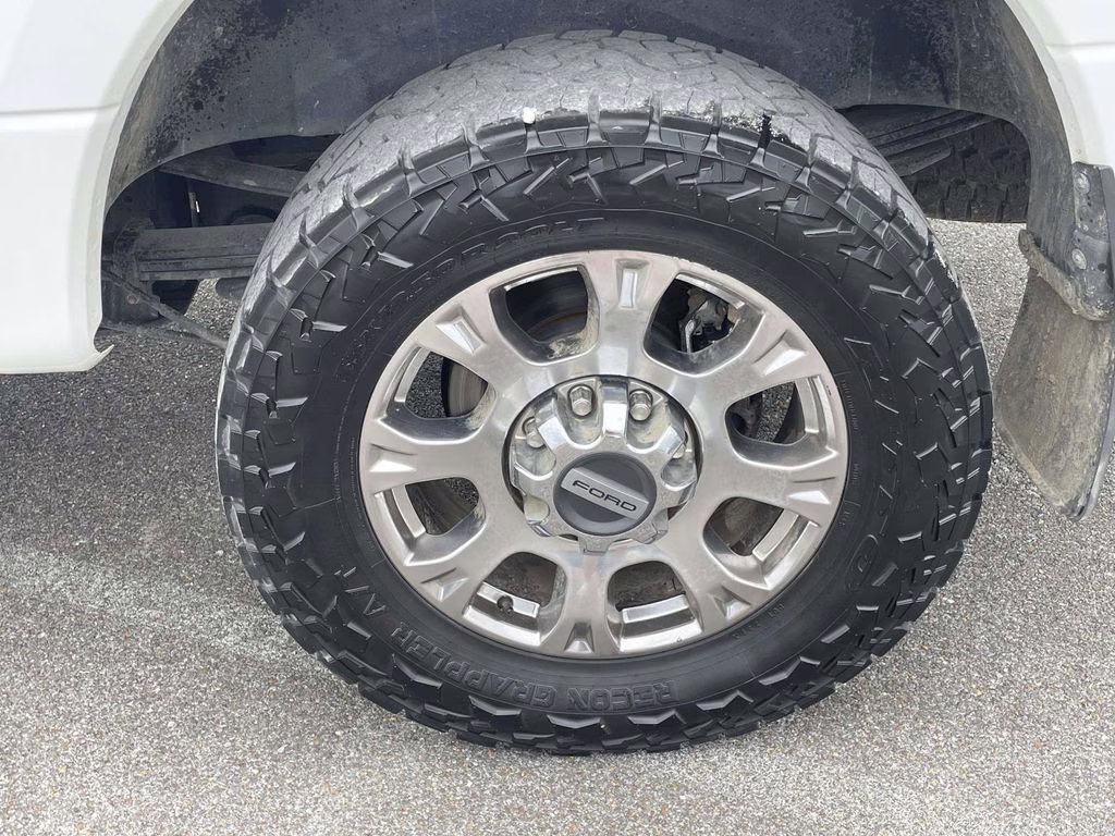 2021 Star White Metallic Tri-Coat Ford Super Duty F-350 SRW Lariat 4X4 Truck