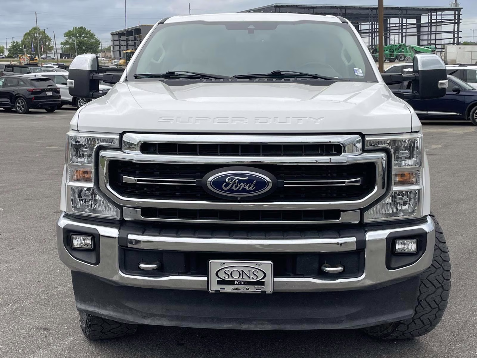 2021 Star White Metallic Tri-Coat Ford Super Duty F-350 SRW Lariat 4X4 Truck