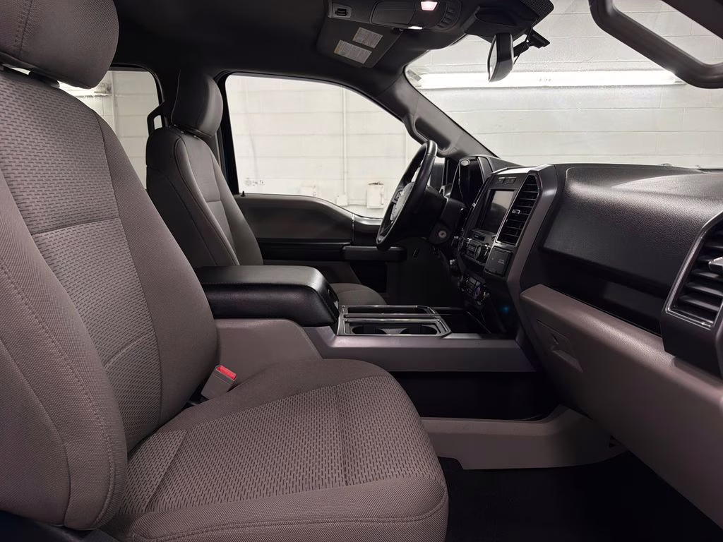 2020 Blue Jeans Metallic Ford F-150 XLT 4X4 Truck