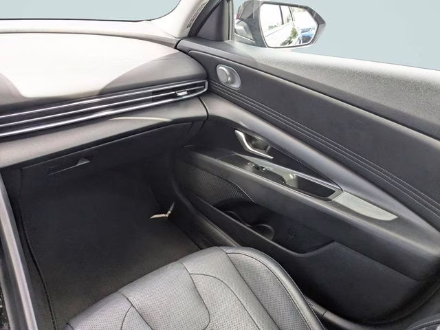 2021 Phantom Black Hyundai Elantra Limited FWD Sedan