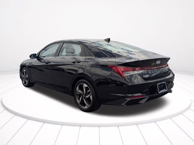 2021 Phantom Black Hyundai Elantra Limited FWD Sedan