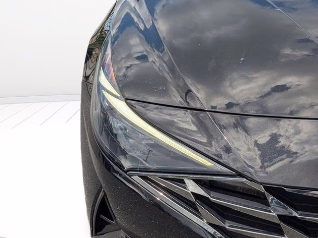 2021 Phantom Black Hyundai Elantra Limited FWD Sedan