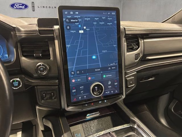 2022 Star White Metallic Tri-Coat Ford Expedition Max Platinum 4X4 SUV