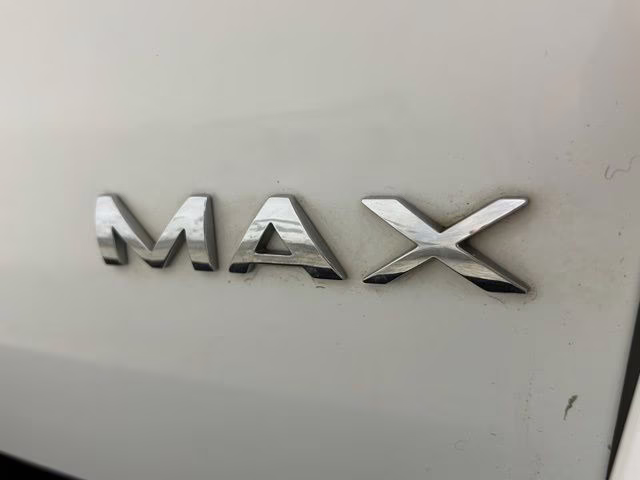 2022 Star White Metallic Tri-Coat Ford Expedition Max Platinum 4X4 SUV