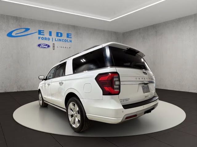 2022 Star White Metallic Tri-Coat Ford Expedition Max Platinum 4X4 SUV