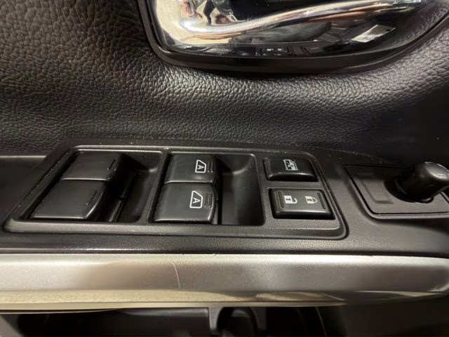 2018 Glacier White Nissan Titan XD SV 4X4 Truck