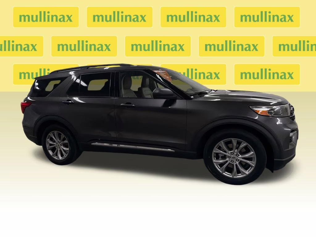 2020 Magnetic Metallic Ford Explorer XLT RWD SUV