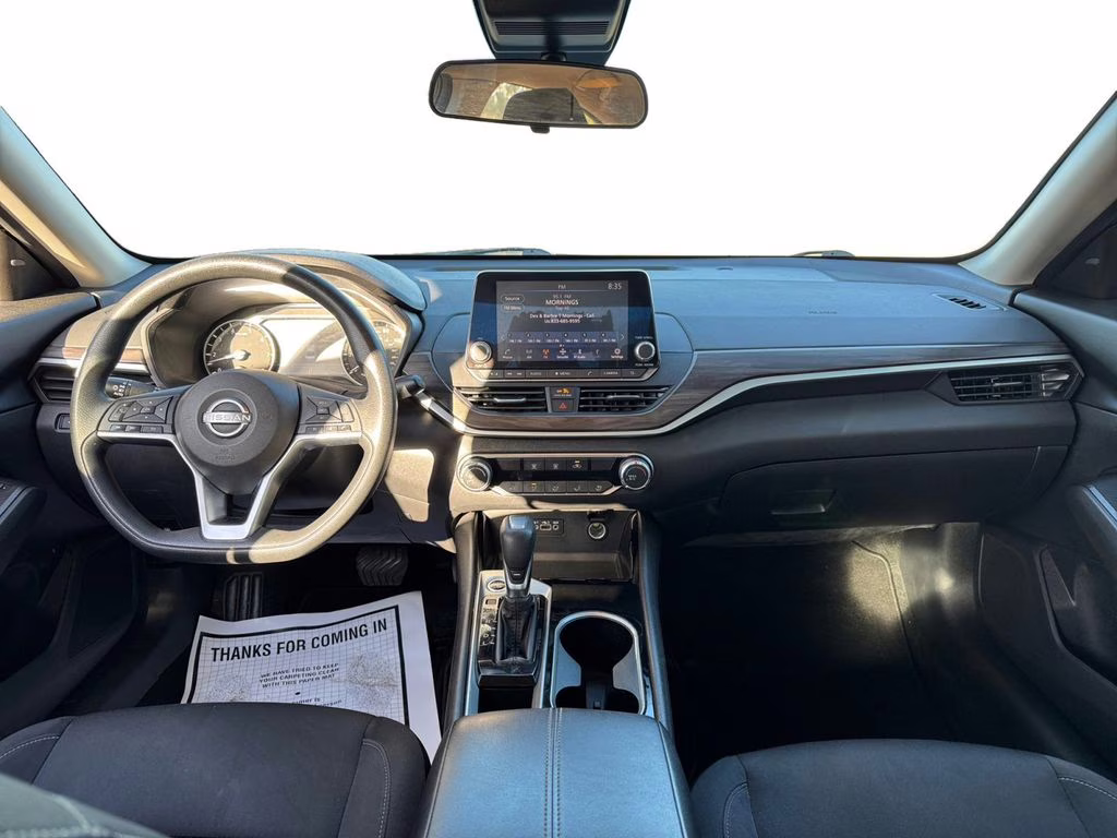 2024 Gun Metallic Nissan Altima 2.5 SV FWD Sedan