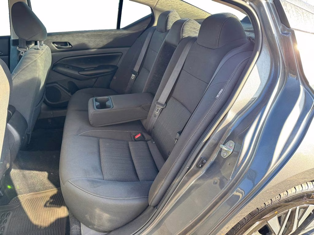 2024 Gun Metallic Nissan Altima 2.5 SV FWD Sedan