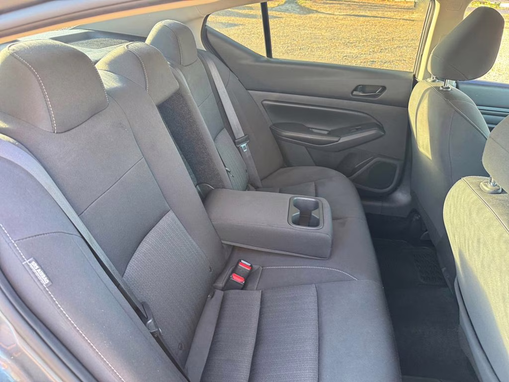 2024 Gun Metallic Nissan Altima 2.5 SV FWD Sedan