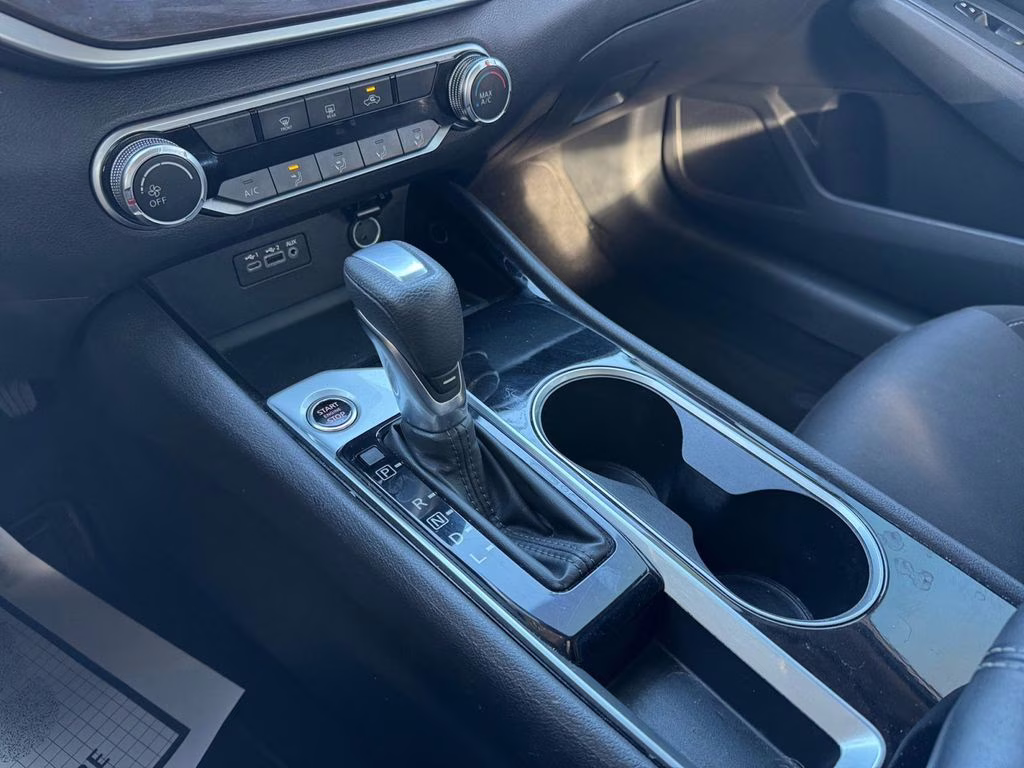 2024 Gun Metallic Nissan Altima 2.5 SV FWD Sedan