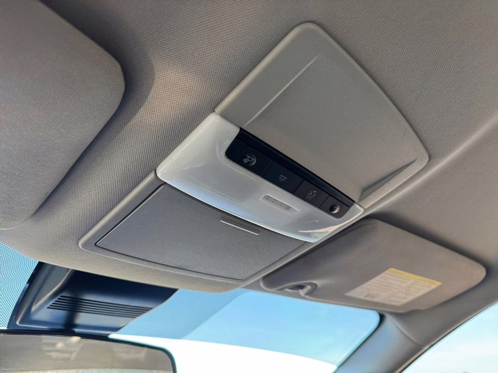 2024 Gun Metallic Nissan Altima 2.5 SV FWD Sedan