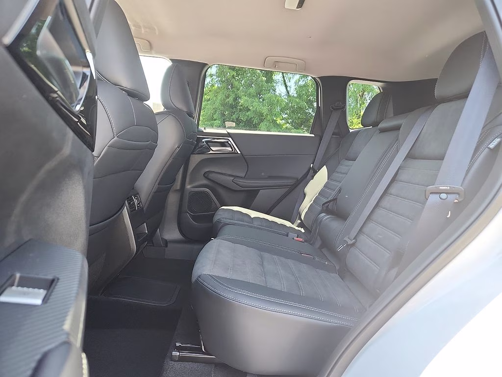 2026 Alpine Frost Nissan Rogue Plug-In Hybrid SL AWD SUV
