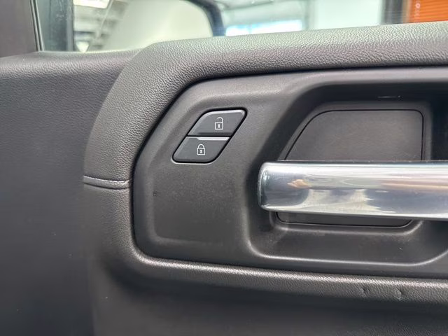 2019 Summit White Chevrolet Silverado 1500 LT 4X4 Truck