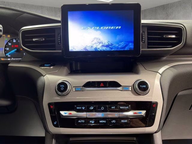 2023 Agate Black Metallic Ford Explorer XLT 4X4 SUV