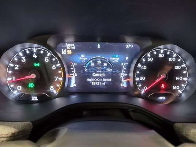 2023 Granite Crystal Metallic Clearcoat Jeep Compass Latitude Lux 4X4 SUV