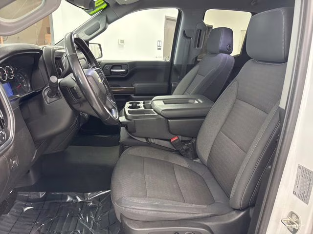 2019 Summit White Chevrolet Silverado 1500 LT 4X4 Truck