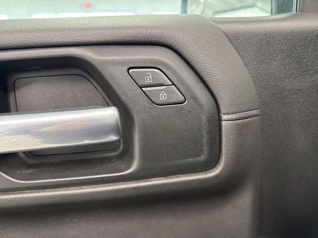 2019 Summit White Chevrolet Silverado 1500 LT 4X4 Truck