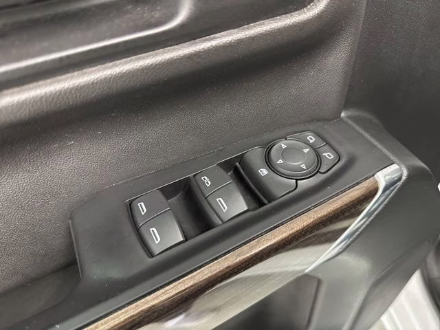 2019 Summit White Chevrolet Silverado 1500 LT 4X4 Truck