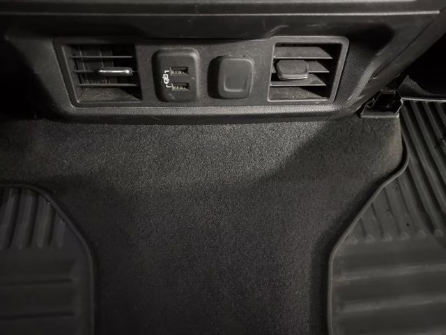 2019 Summit White Chevrolet Silverado 1500 LT 4X4 Truck