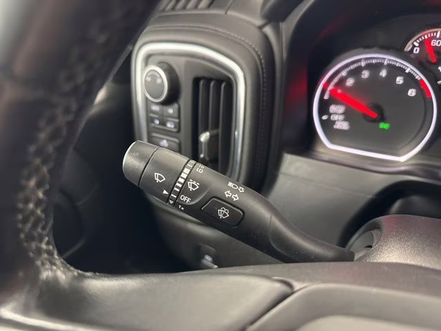 2019 Summit White Chevrolet Silverado 1500 LT 4X4 Truck