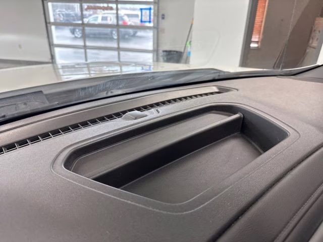 2019 Summit White Chevrolet Silverado 1500 LT 4X4 Truck