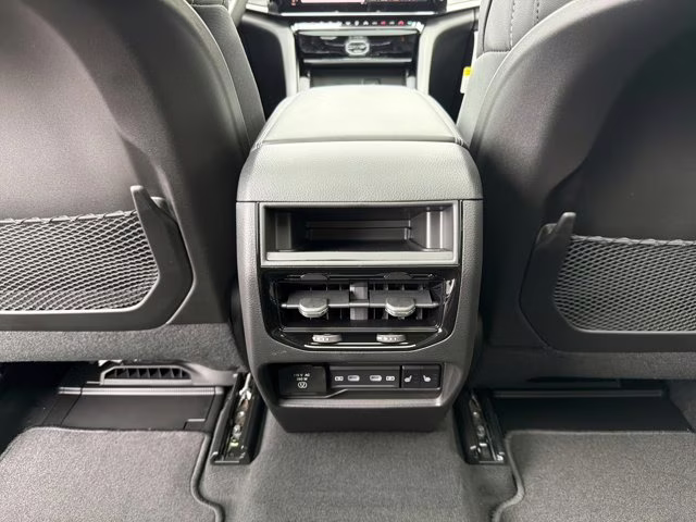 2026 Bright White Clearcoat Jeep Grand Cherokee Limited 4X4 SUV