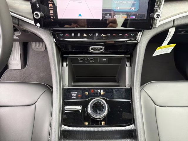 2026 Bright White Clearcoat Jeep Grand Cherokee Limited 4X4 SUV