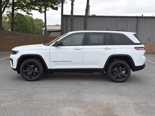 2026 Bright White Clearcoat Jeep Grand Cherokee Limited 4X4 SUV