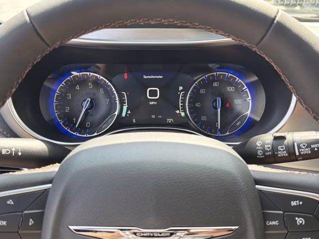 2026 Silver Mist Clearcoat Chrysler Pacifica Pinnacle FWD Van