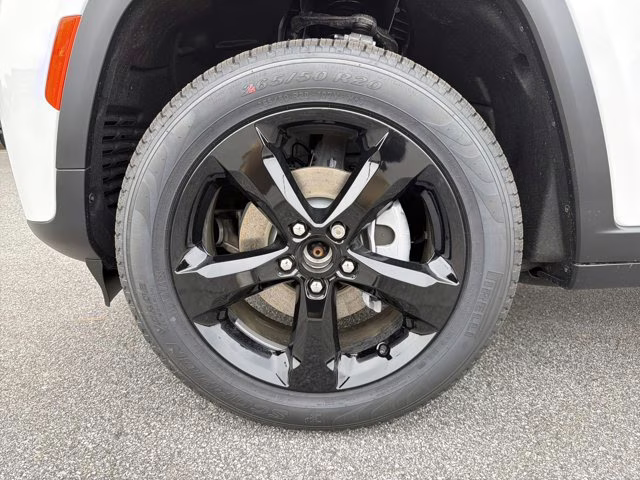 2026 Bright White Clearcoat Jeep Grand Cherokee Limited 4X4 SUV