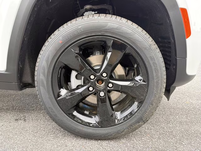 2026 Bright White Clearcoat Jeep Grand Cherokee Limited 4X4 SUV