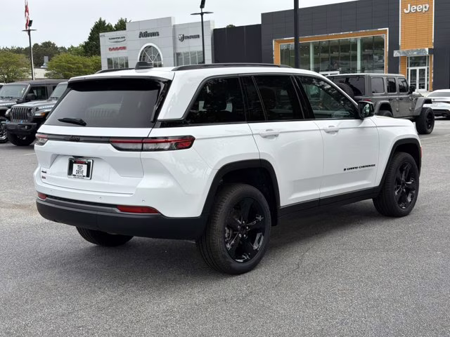 2026 Bright White Clearcoat Jeep Grand Cherokee Limited 4X4 SUV