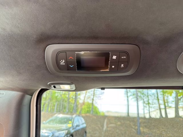 2026 Silver Mist Clearcoat Chrysler Pacifica Pinnacle FWD Van