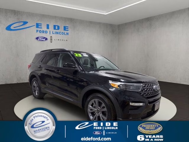 2023 Agate Black Metallic Ford Explorer XLT 4X4 SUV