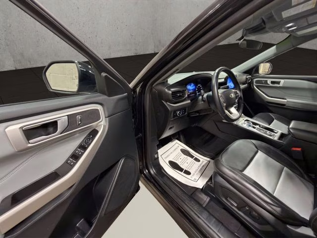 2023 Agate Black Metallic Ford Explorer XLT 4X4 SUV