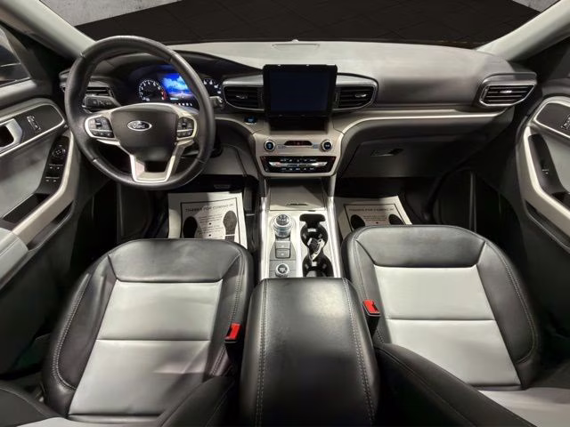 2023 Agate Black Metallic Ford Explorer XLT 4X4 SUV