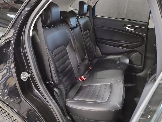 2022 Black Metallic Ford Edge SEL AWD SUV