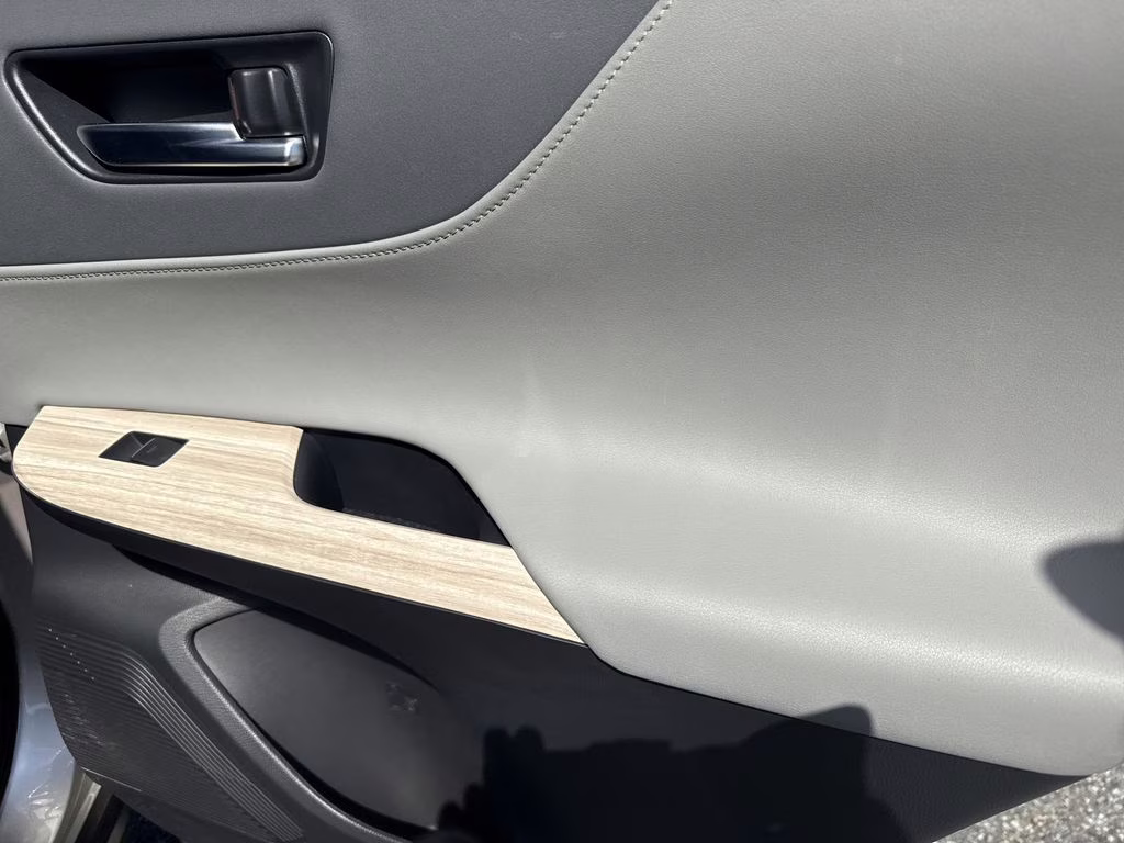 2021 Titanium Glow Toyota Venza XLE AWD SUV