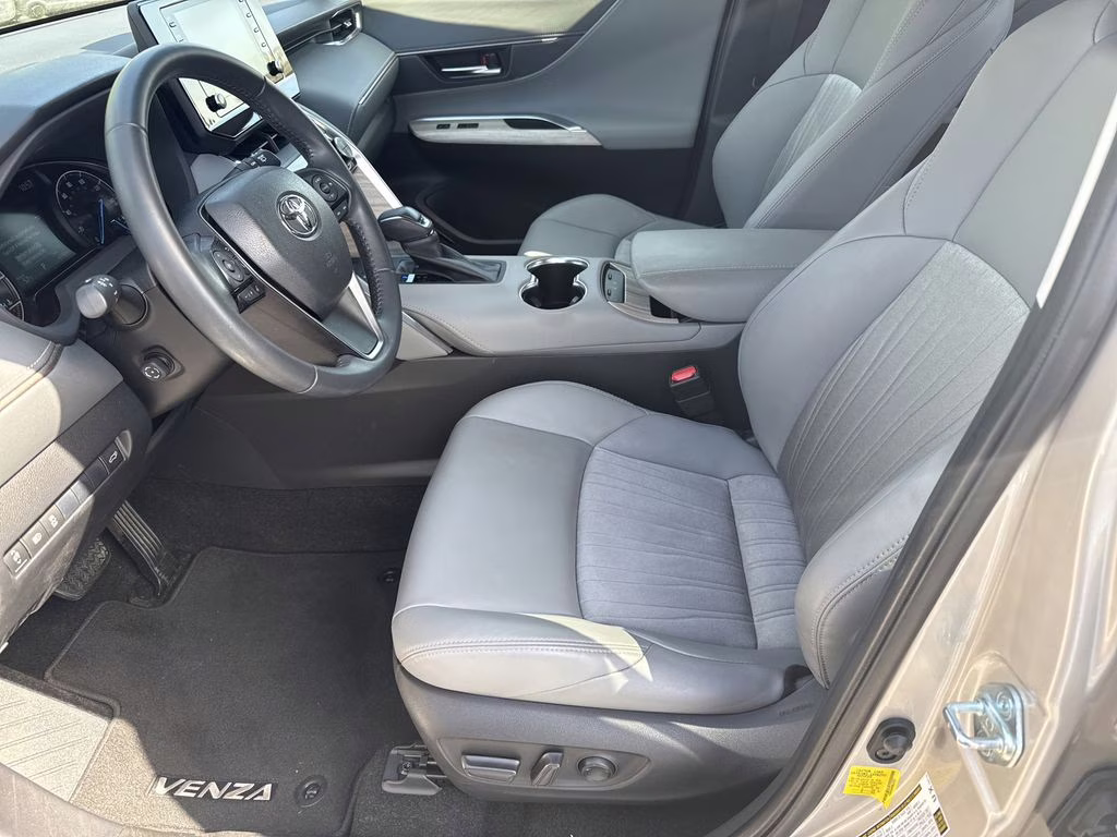 2021 Titanium Glow Toyota Venza XLE AWD SUV