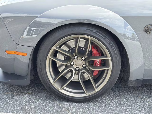 2023 Destroyer Gray Clearcoat Dodge Challenger SRT Hellcat Widebody RWD Coupe