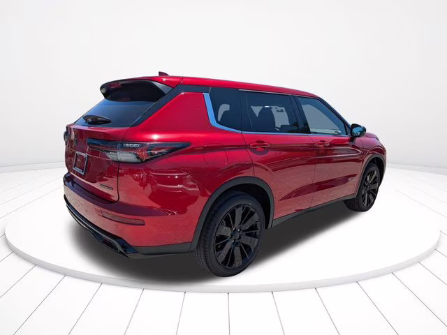 2026 Red Diamond Mitsubishi Outlander LE FWD SUV