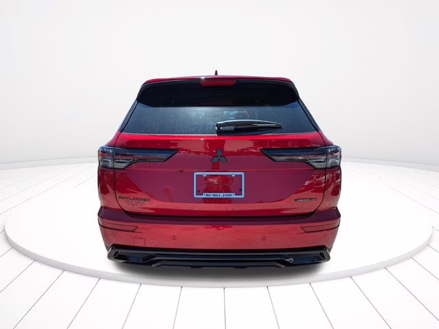 2026 Red Diamond Mitsubishi Outlander LE FWD SUV